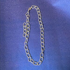 Elegant Silver Chain Necklace
